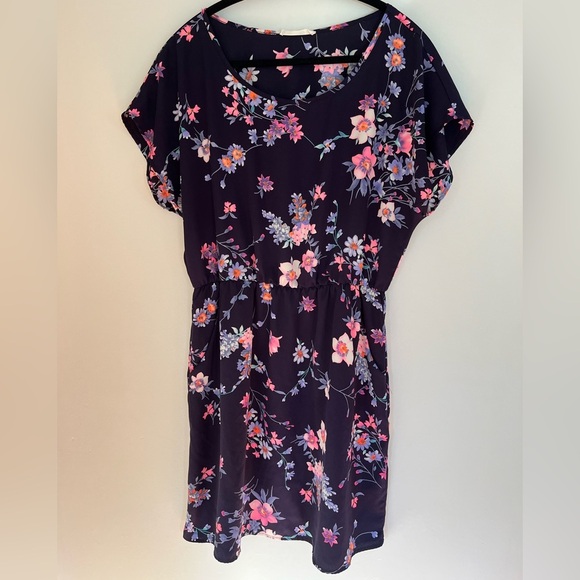 ILLA ILLA Dresses & Skirts - ✅ Illa illa sundress with pockets!